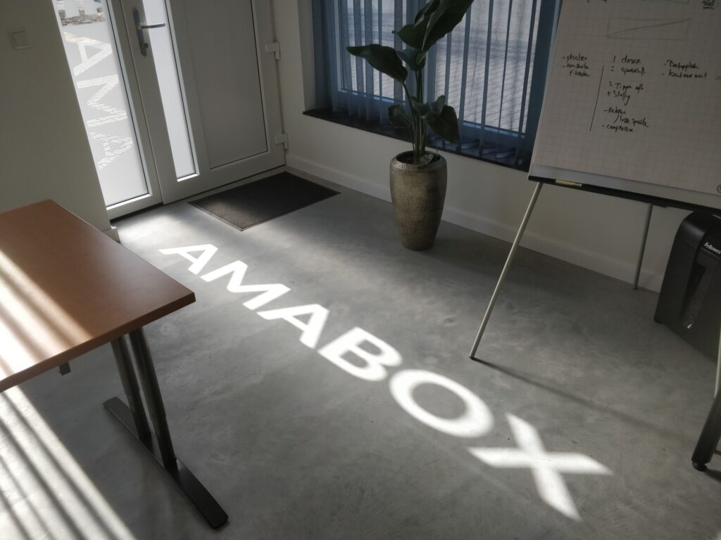 kantoor amabox projectie